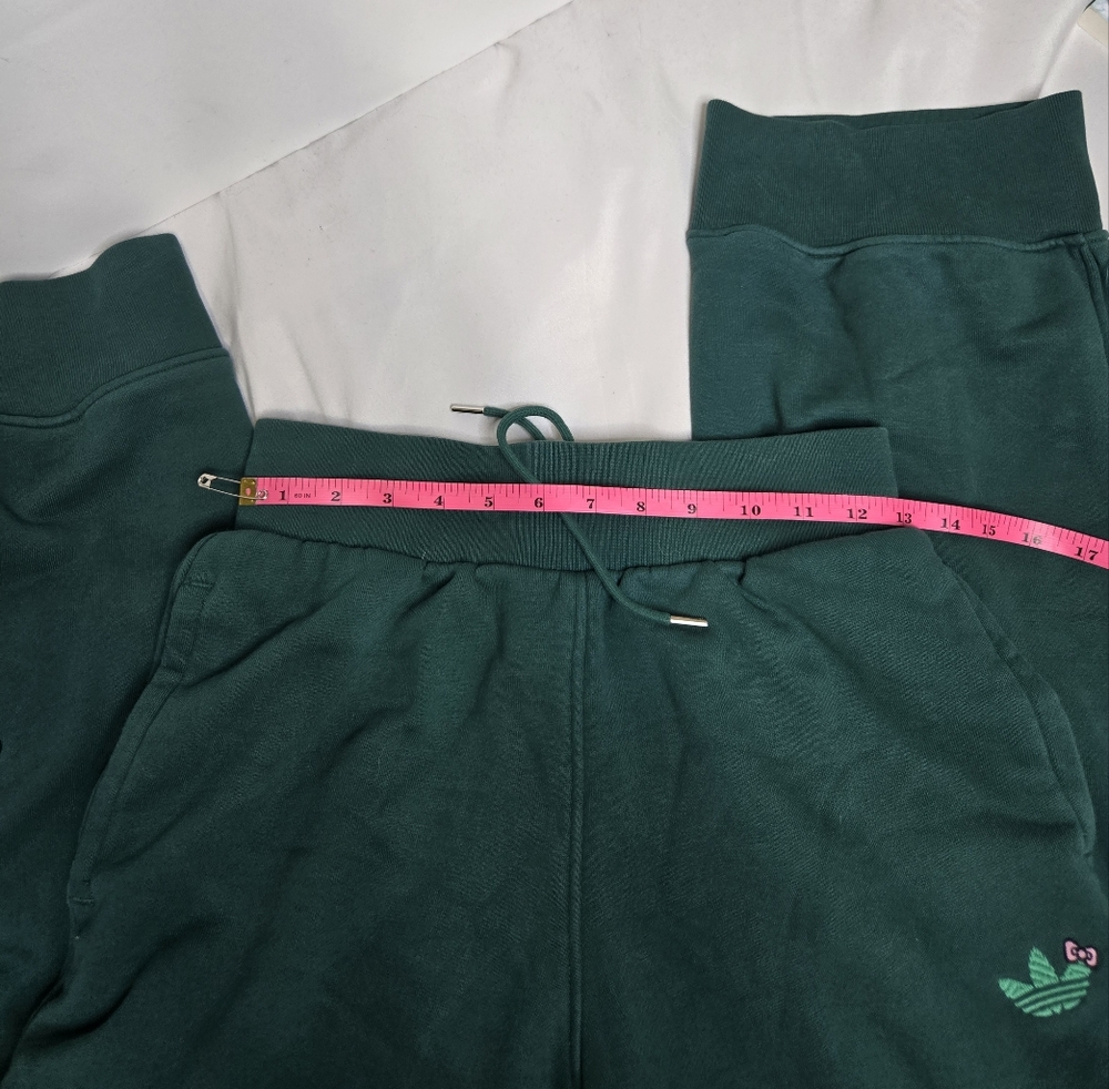 ADIDAS x Hello Kitty forest green embroidered jogger sweatpants unisex S - Picture 17 of 17